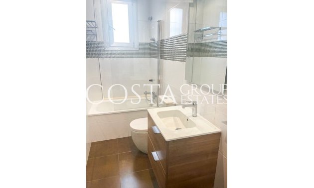 Resale - Villa -
Orihuela Costa - Mil Palmeras