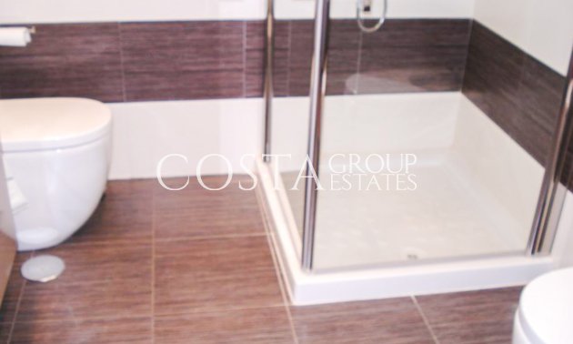 Resale - Villa -
Orihuela Costa - Mil Palmeras