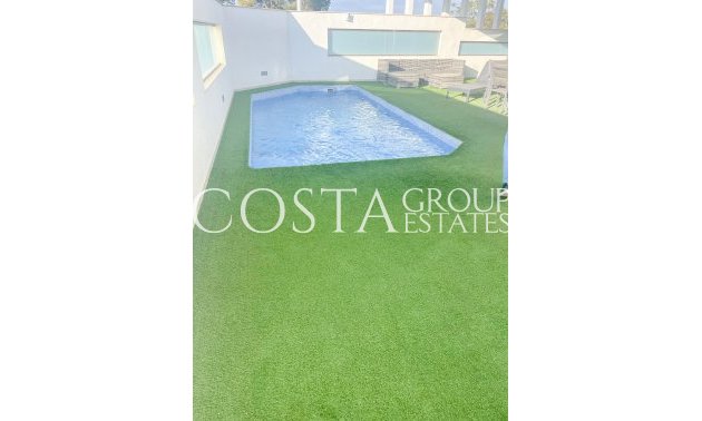 Resale - Villa -
Orihuela Costa - Mil Palmeras