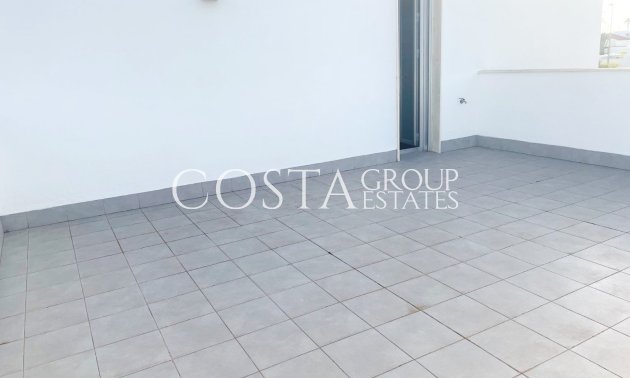 Resale - Villa -
Orihuela Costa - Mil Palmeras