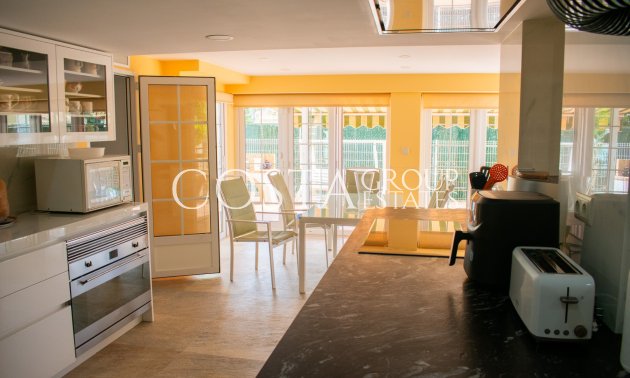 Resale - Villa -
Orihuela Costa - MUY CERCA DE LA PLAYA