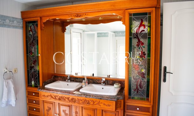 Resale - Villa -
Orihuela Costa - MUY CERCA DE LA PLAYA