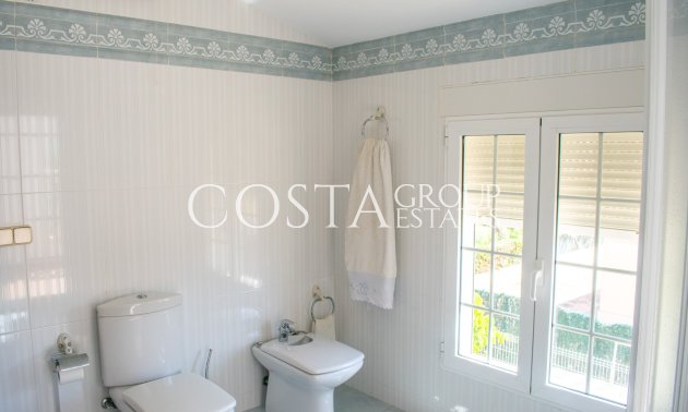 Resale - Villa -
Orihuela Costa - MUY CERCA DE LA PLAYA