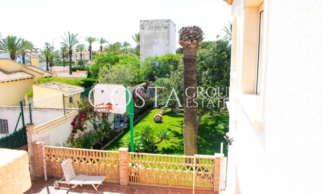 Resale - Villa -
Orihuela Costa - MUY CERCA DE LA PLAYA