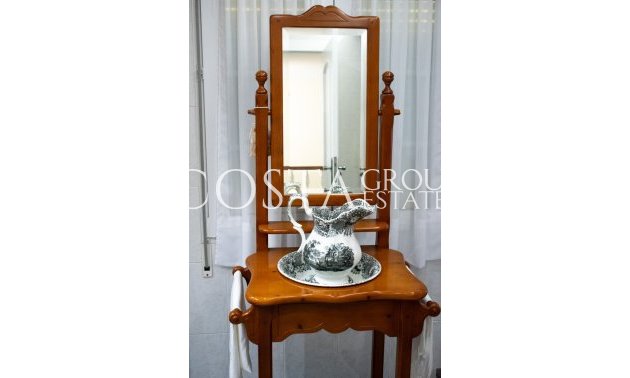 Resale - Villa -
Orihuela Costa - MUY CERCA DE LA PLAYA