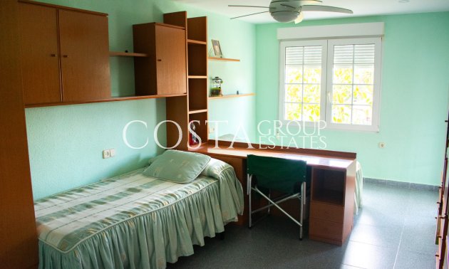 Resale - Villa -
Orihuela Costa - MUY CERCA DE LA PLAYA