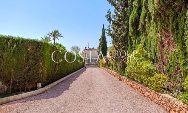 Herverkoop - Villa -
Elche