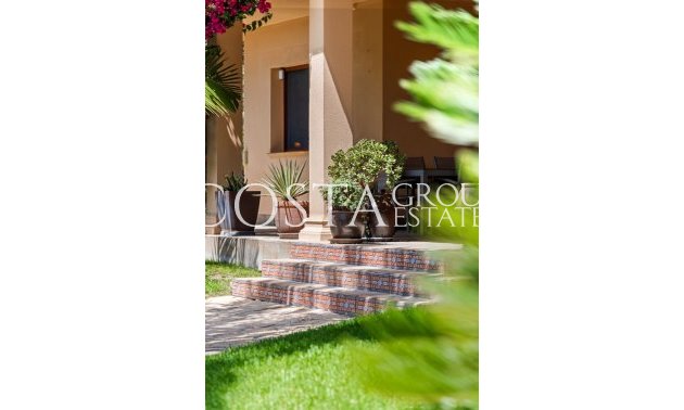 Herverkoop - Villa -
Elche