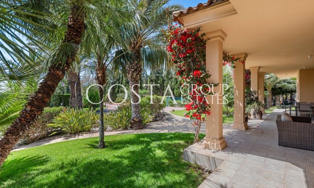 Herverkoop - Villa -
Elche