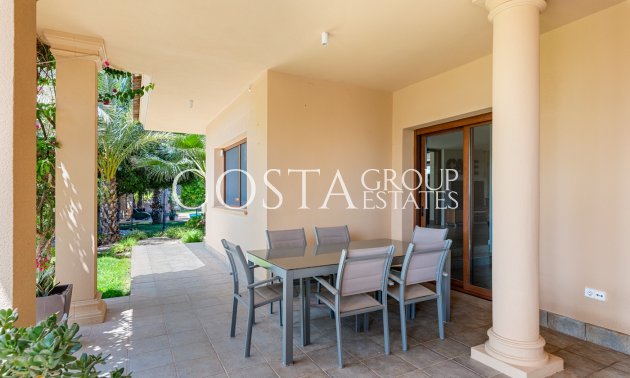 Herverkoop - Villa -
Elche