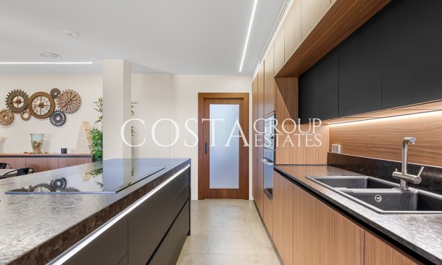 Herverkoop - Villa -
Elche