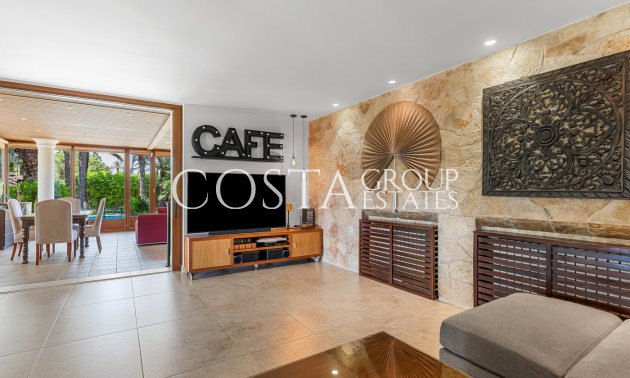 Herverkoop - Villa -
Elche