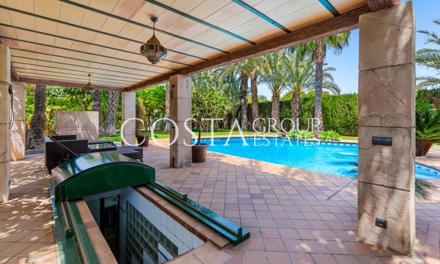 Herverkoop - Villa -
Elche