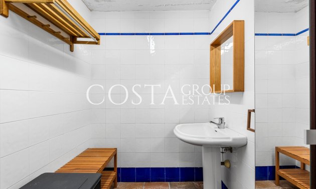 Herverkoop - Villa -
Elche