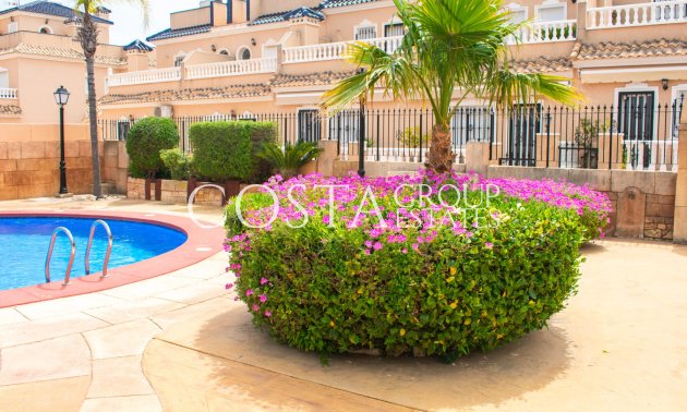 Herverkoop - Huis -
Orihuela Costa - Los Dolses