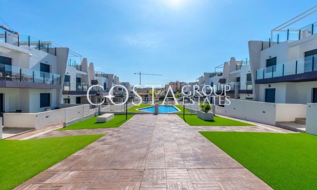 Odsprzedaż - Apartments -
San Miguel de Salinas