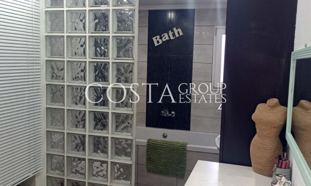 Herverkoop - Villa -
Orihuela - La Florida