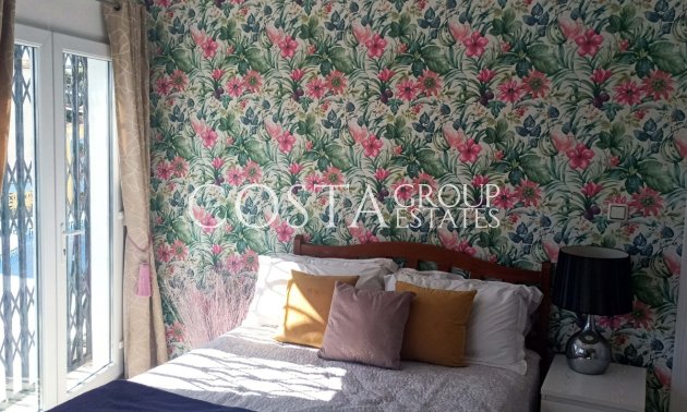 Herverkoop - Villa -
Orihuela - La Florida