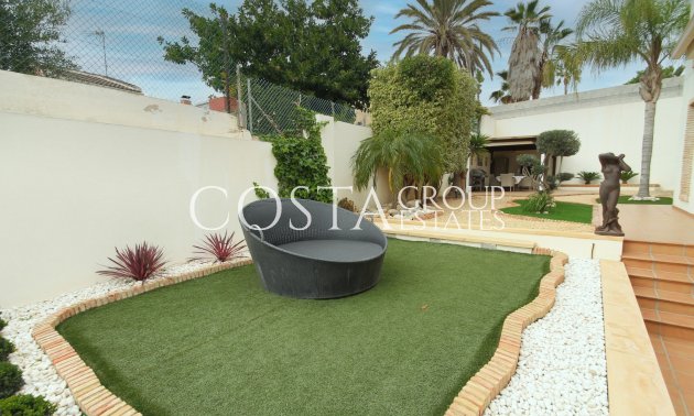 Resale - Villa -
Torrevieja - Los Balcones