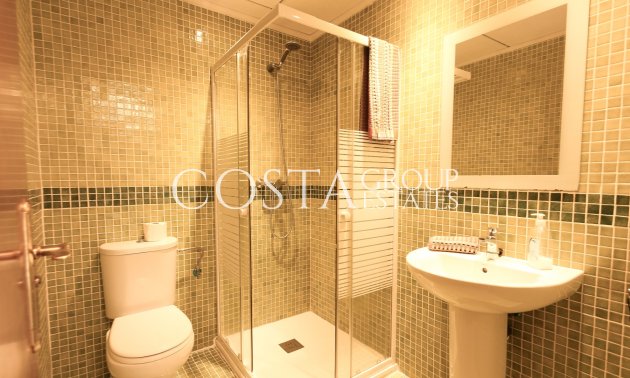 Resale - Villa -
Torrevieja - Los Balcones