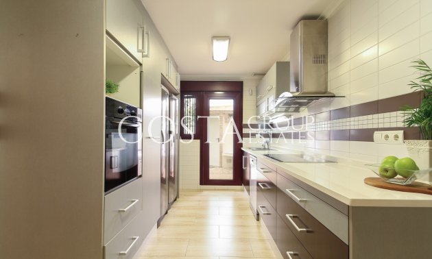 Resale - Villa -
Torrevieja - Los Balcones