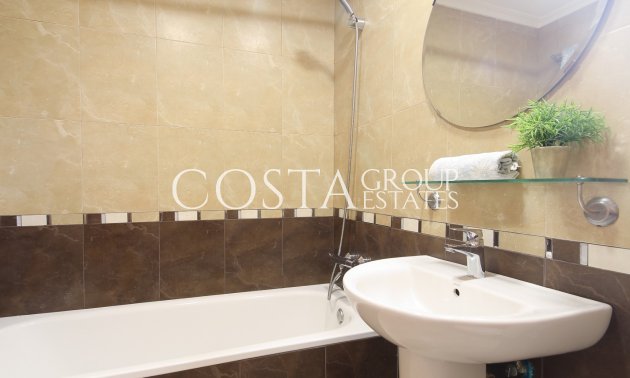 Resale - Villa -
Torrevieja - Los Balcones