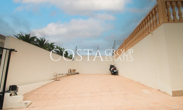 Resale - Villa -
Torrevieja - Los Balcones