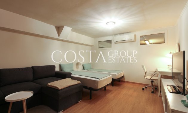 Resale - Villa -
Torrevieja - Los Balcones