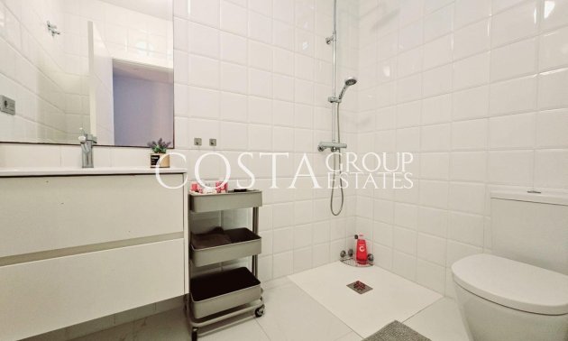 Resale - Villa -
Orihuela Costa - Villamartín