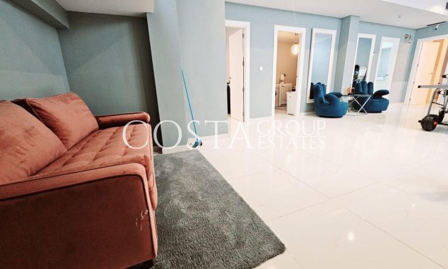 Resale - Villa -
Orihuela Costa - Villamartín