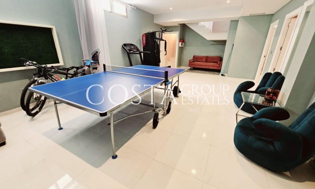 Resale - Villa -
Orihuela Costa - Villamartín