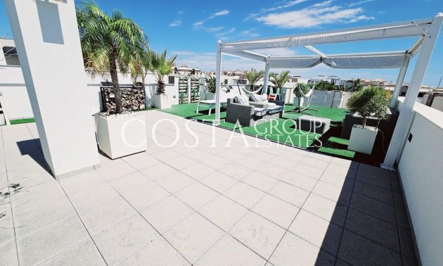 Resale - Villa -
Orihuela Costa - Villamartín