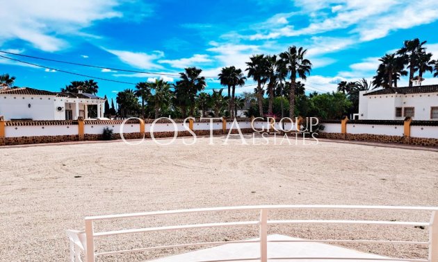 Herverkoop - Villa -
Catral - Catral - Country