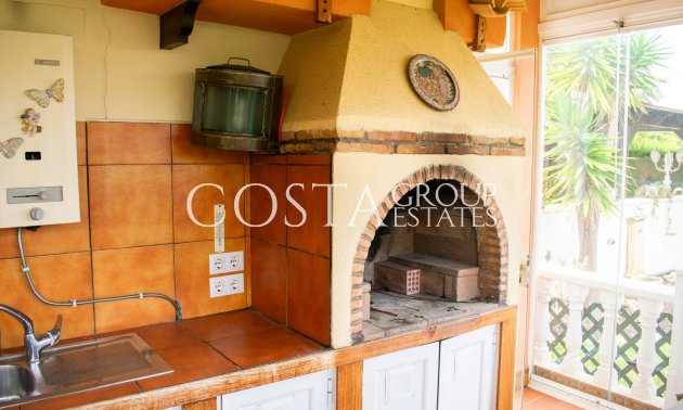 Resale - Villa -
Orihuela Costa - MUY CERCA DE LA PLAYA