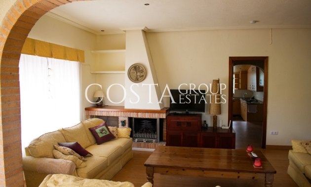 Resale - Villa -
Orihuela Costa - MUY CERCA DE LA PLAYA