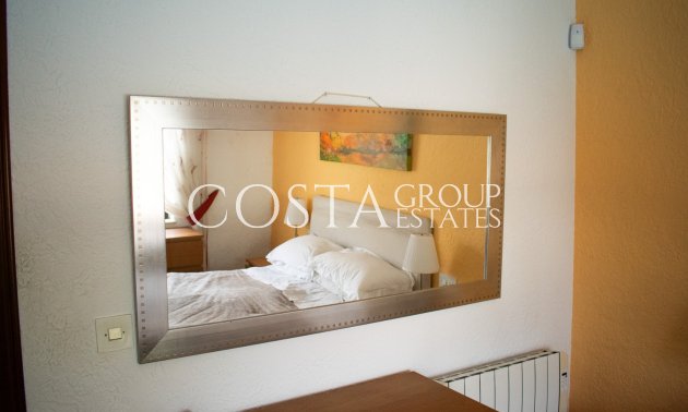 Resale - Villa -
Orihuela Costa - MUY CERCA DE LA PLAYA