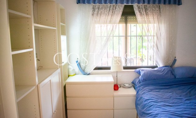 Resale - Villa -
Orihuela Costa - MUY CERCA DE LA PLAYA