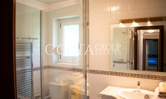 Resale - Villa -
Orihuela Costa - MUY CERCA DE LA PLAYA