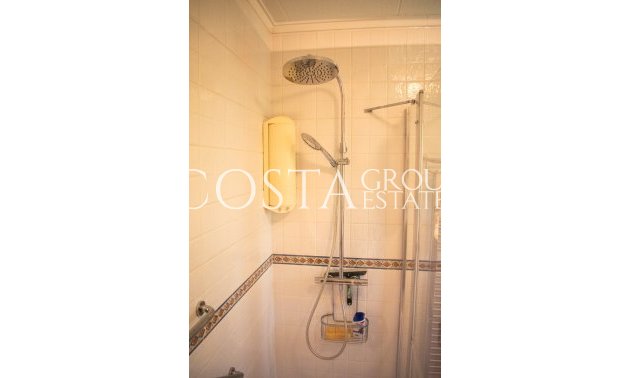 Resale - Villa -
Orihuela Costa - MUY CERCA DE LA PLAYA