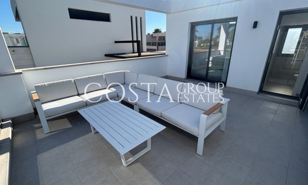 Odsprzedaż - Willa -
Los Alcazares - Roda