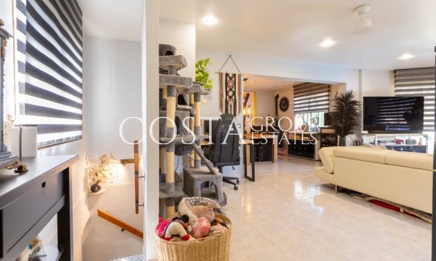 Herverkoop - Villa -
Benijofar