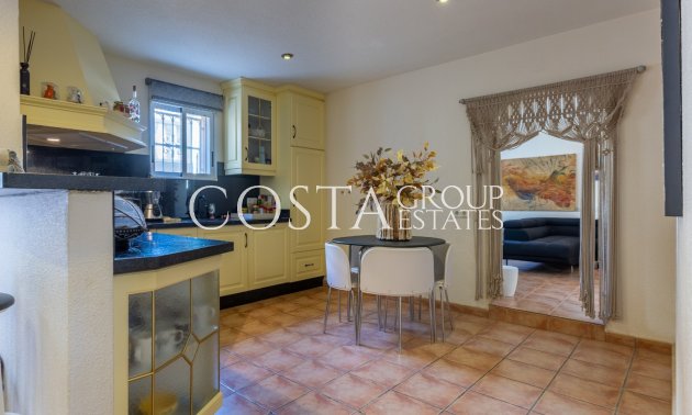 Herverkoop - Villa -
Benijofar