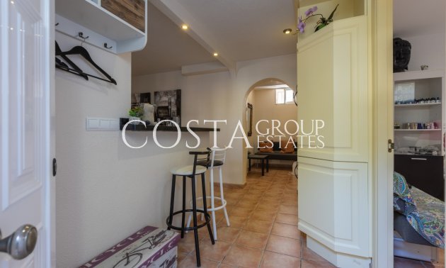 Herverkoop - Villa -
Benijofar