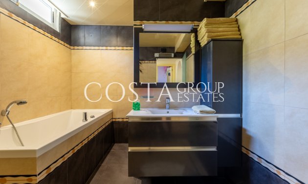 Herverkoop - Villa -
Benijofar