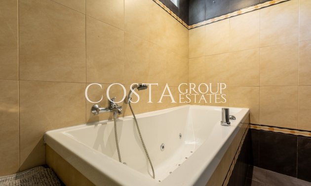 Herverkoop - Villa -
Benijofar