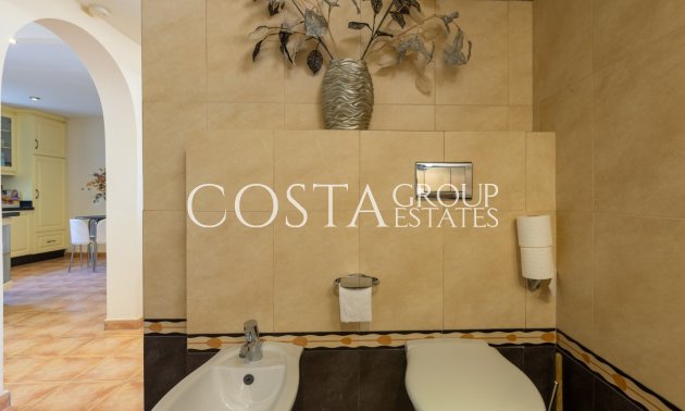 Herverkoop - Villa -
Benijofar