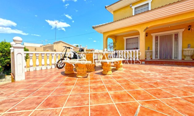 Resale - Villa -
Torrevieja - Los Balcones
