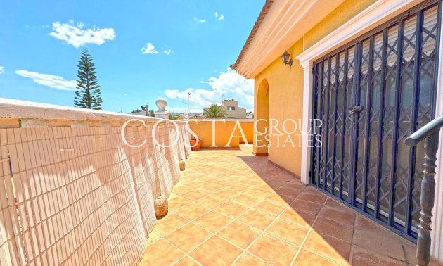 Resale - Villa -
Torrevieja - Los Balcones