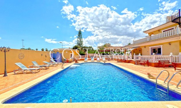 Resale - Villa -
Torrevieja - Los Balcones