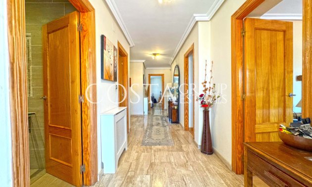 Resale - Villa -
Torrevieja - Los Balcones